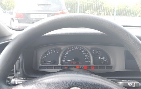 Opel Vectra B рестайлинг, 2001 год, 217 000 рублей, 14 фотография