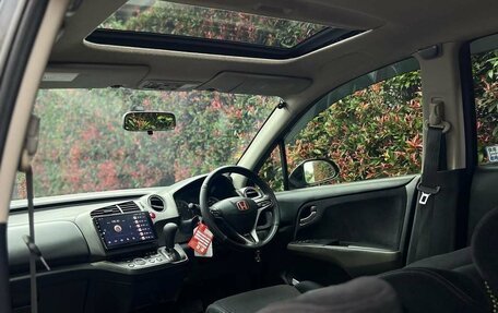Honda Stream II, 2012 год, 1 180 000 рублей, 5 фотография