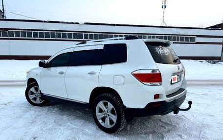 Toyota Highlander III, 2011 год, 2 000 000 рублей, 5 фотография