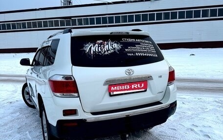Toyota Highlander III, 2011 год, 2 000 000 рублей, 6 фотография