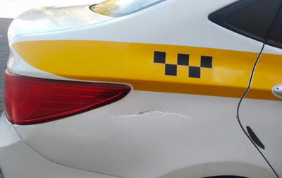 Hyundai Solaris II рестайлинг, 2015 год, 430 000 рублей, 1 фотография