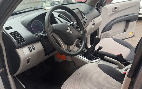Mitsubishi L200 IV рестайлинг, 2008 год, 899 000 рублей, 7 фотография