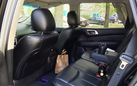 Nissan Pathfinder, 2015 год, 2 270 000 рублей, 6 фотография