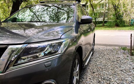Nissan Pathfinder, 2015 год, 2 270 000 рублей, 12 фотография
