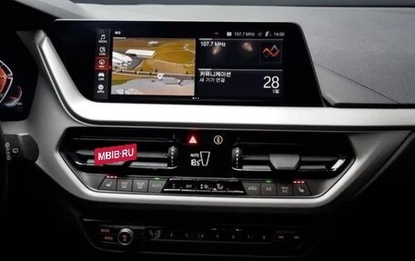 BMW 1 серия, 2021 год, 2 225 000 рублей, 16 фотография