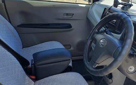 Daihatsu Mira e:S I рестайлинг, 2015 год, 555 000 рублей, 4 фотография