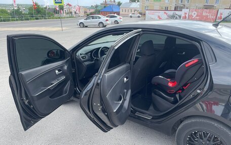 KIA Rio III рестайлинг, 2012 год, 1 000 000 рублей, 9 фотография