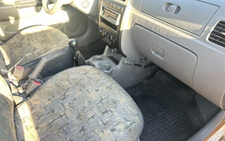 KIA Rio II, 2003 год, 395 000 рублей, 11 фотография