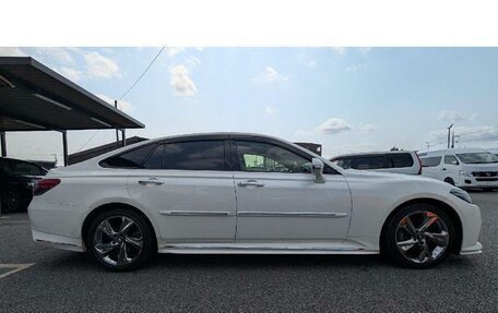 Toyota Crown, 2021 год, 3 320 000 рублей, 8 фотография