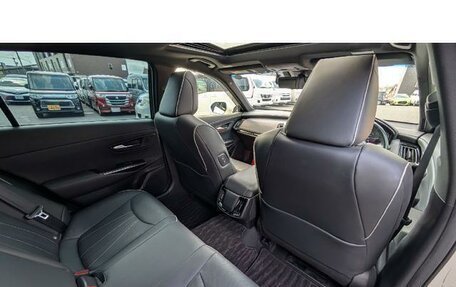 Toyota Crown, 2021 год, 3 320 000 рублей, 11 фотография