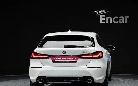 BMW 1 серия, 2021 год, 2 260 000 рублей, 4 фотография