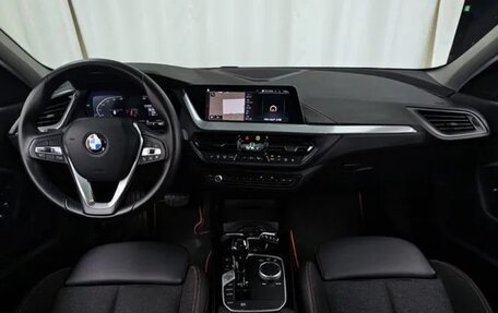 BMW 1 серия, 2021 год, 2 140 000 рублей, 8 фотография