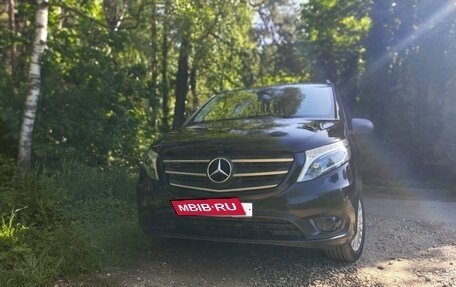 Mercedes-Benz Vito, 2017 год, 3 400 000 рублей, 2 фотография