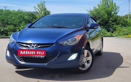 Hyundai Avante, 2011 год, 900 000 рублей, 3 фотография