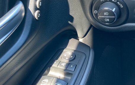 Jeep Cherokee, 2014 год, 2 350 000 рублей, 17 фотография
