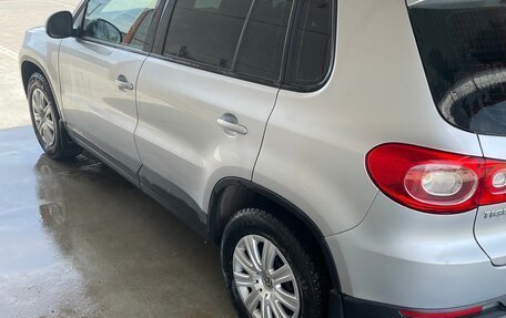 Volkswagen Tiguan I, 2011 год, 1 200 000 рублей, 3 фотография