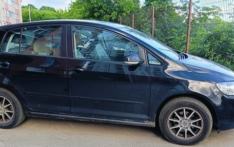 Volkswagen Golf Plus II, 2013 год, 850 000 рублей, 2 фотография