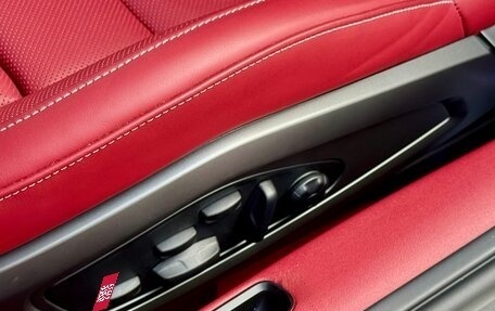 Porsche 911, 2024 год, 24 000 000 рублей, 19 фотография