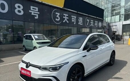 Volkswagen Golf VIII, 2022 год, 2 160 000 рублей, 1 фотография