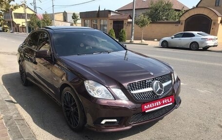 Mercedes-Benz E-Класс, 2011 год, 1 670 000 рублей, 3 фотография