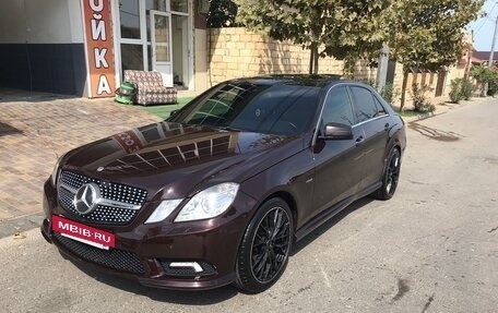 Mercedes-Benz E-Класс, 2011 год, 1 670 000 рублей, 2 фотография