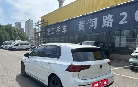 Volkswagen Golf VIII, 2022 год, 2 160 000 рублей, 4 фотография