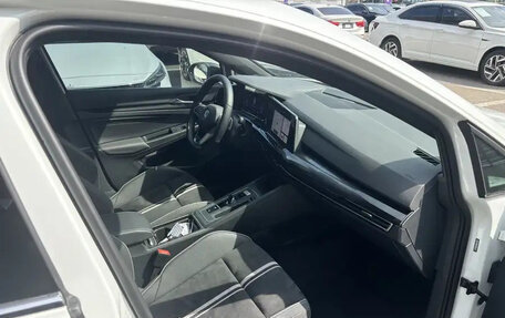 Volkswagen Golf VIII, 2022 год, 2 160 000 рублей, 12 фотография