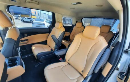 KIA Carnival, 2020 год, 3 880 000 рублей, 28 фотография