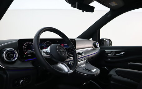 Mercedes-Benz V-Класс, 2024 год, 26 000 000 рублей, 9 фотография