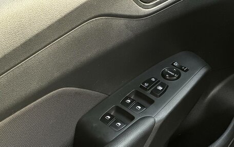 Hyundai Solaris II рестайлинг, 2019 год, 1 095 990 рублей, 5 фотография
