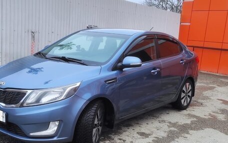 KIA Rio III рестайлинг, 2013 год, 1 050 000 рублей, 2 фотография