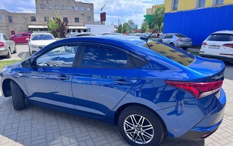 Hyundai Solaris II рестайлинг, 2021 год, 1 790 000 рублей, 5 фотография