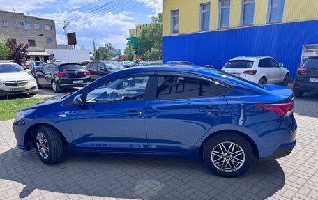 Hyundai Solaris II рестайлинг, 2021 год, 1 790 000 рублей, 3 фотография