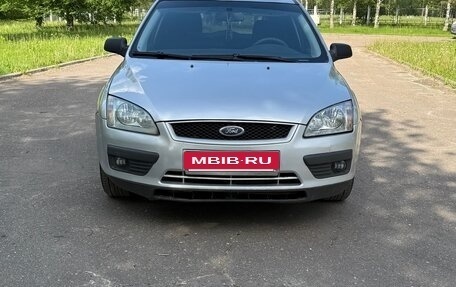 Ford Focus II рестайлинг, 2006 год, 390 000 рублей, 2 фотография