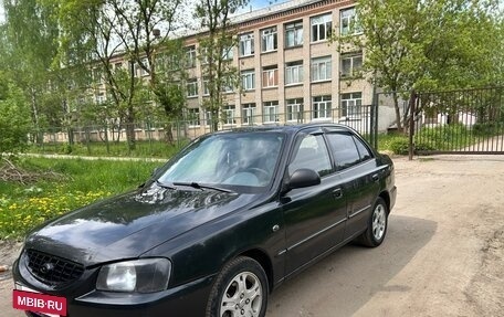 Hyundai Accent II, 2004 год, 325 000 рублей, 2 фотография