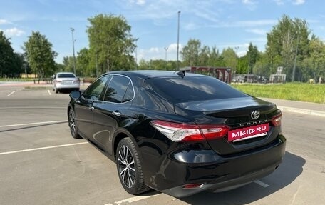 Toyota Camry, 2018 год, 2 299 000 рублей, 9 фотография