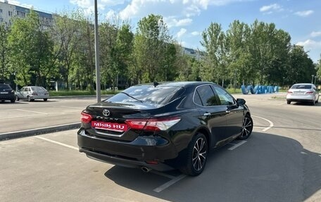 Toyota Camry, 2018 год, 2 299 000 рублей, 7 фотография