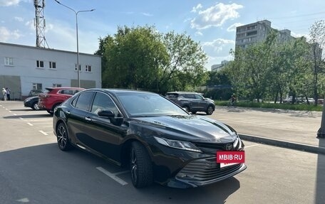Toyota Camry, 2018 год, 2 299 000 рублей, 5 фотография