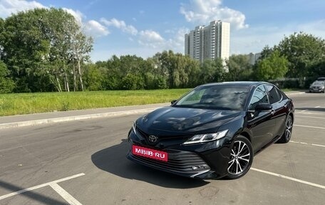 Toyota Camry, 2018 год, 2 299 000 рублей, 3 фотография