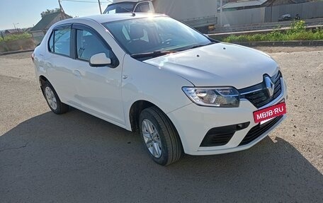 Renault Logan II, 2021 год, 895 000 рублей, 3 фотография