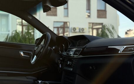 Mercedes-Benz E-Класс, 2016 год, 2 250 000 рублей, 24 фотография