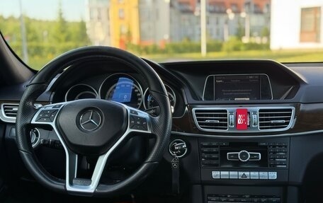 Mercedes-Benz E-Класс, 2016 год, 2 250 000 рублей, 20 фотография