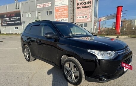 Mitsubishi Outlander III рестайлинг 3, 2013 год, 1 890 000 рублей, 7 фотография