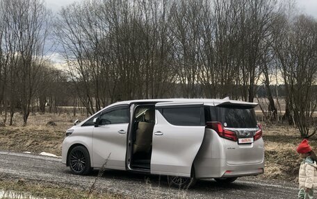 Toyota Alphard III, 2019 год, 3 900 000 рублей, 18 фотография