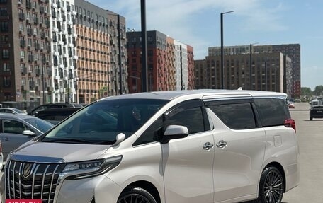 Toyota Alphard III, 2019 год, 3 900 000 рублей, 8 фотография
