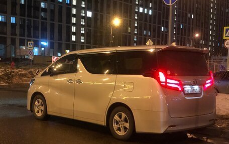 Toyota Alphard III, 2019 год, 3 900 000 рублей, 25 фотография