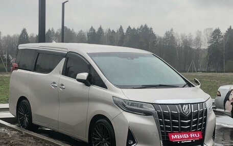 Toyota Alphard III, 2019 год, 3 900 000 рублей, 20 фотография