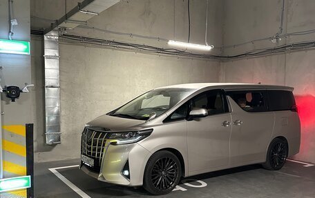 Toyota Alphard III, 2019 год, 3 900 000 рублей, 38 фотография
