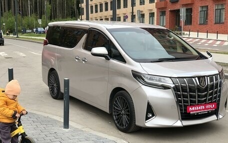 Toyota Alphard III, 2019 год, 3 900 000 рублей, 22 фотография