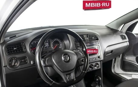 Volkswagen Polo VI (EU Market), 2018 год, 535 000 рублей, 17 фотография